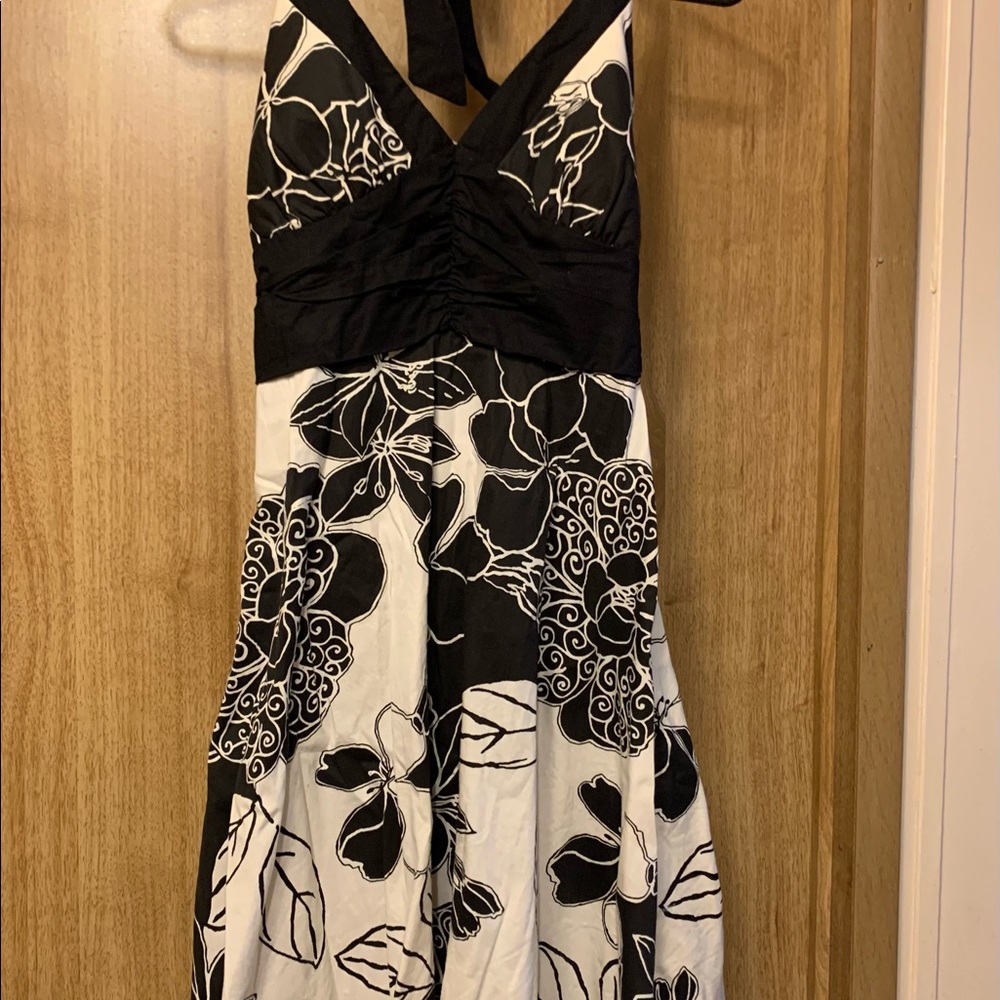 ♥️Ruby Rox Floral Halter Sundress - Picture 11 of 11